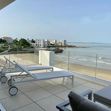 Spacieux Duplex Vue Avec Terrasses: Pontaillac Apartment Royan