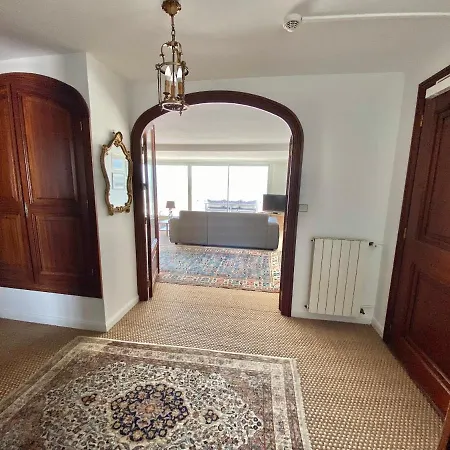 Spacieux Duplex Vue Avec Terrasses: Pontaillac Apartment Royan